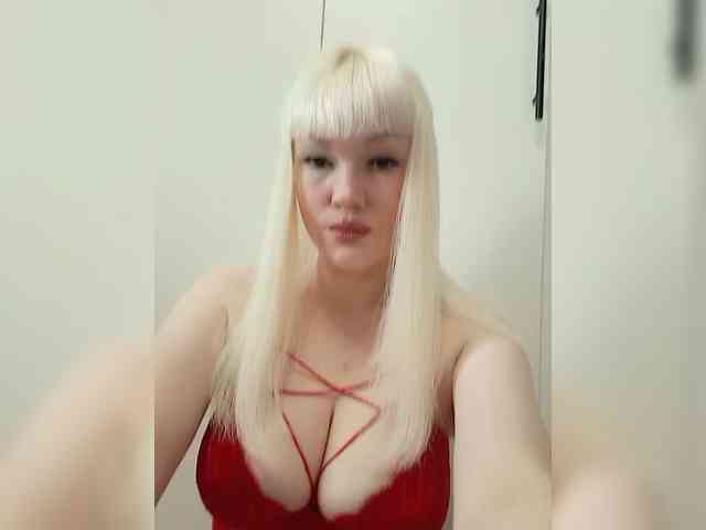 AlenkiyCvetochek webcam