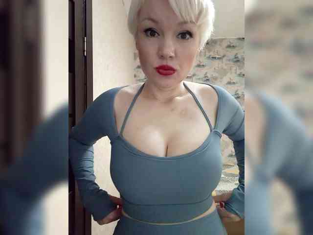 Mediumsomnambula Live Webcam on BongaCams