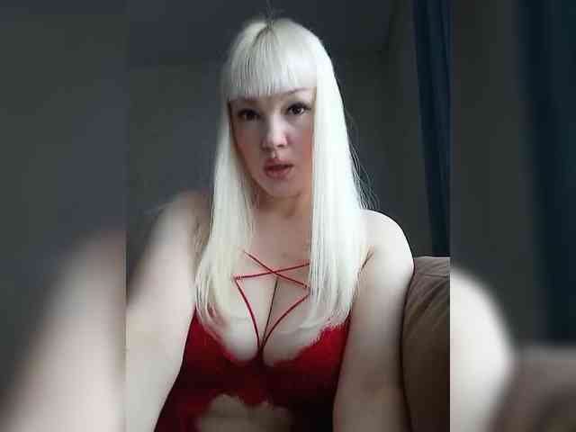 AlenkiyCvetochek webcam