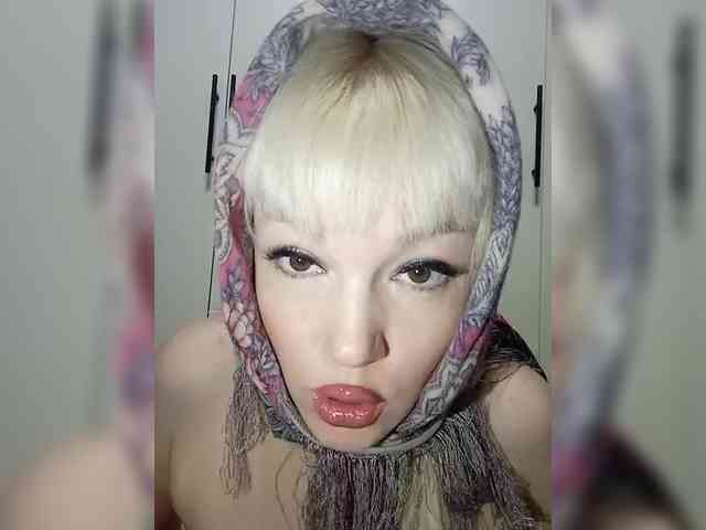 AlenkiyCvetochek webcam