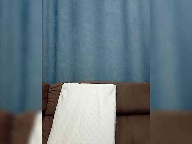 AlenkiyCvetochek webcam