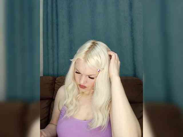 AlenkiyCvetochek webcam