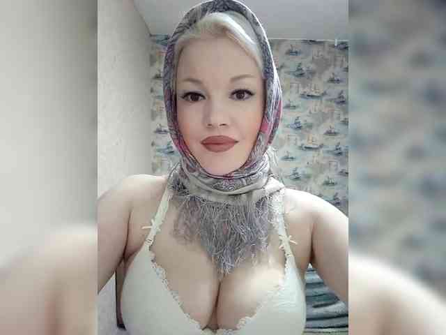 AlenkiyCvetochek webcam