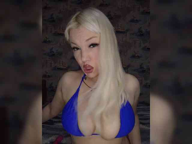 AlenkiyCvetochek webcam