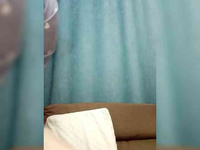 AlenkiyCvetochek webcam