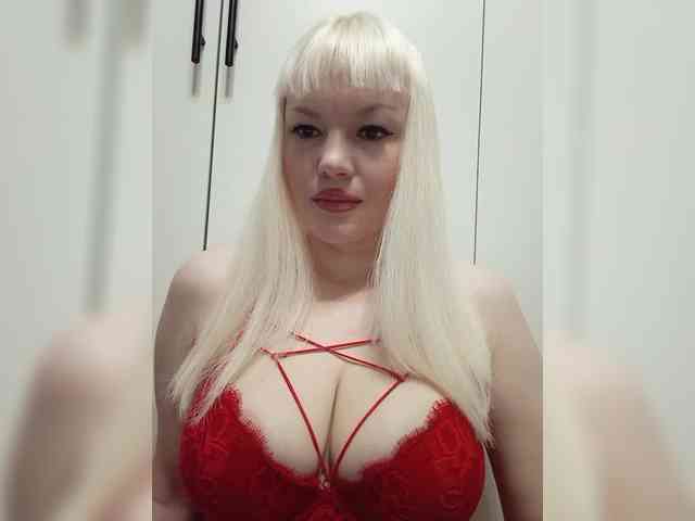 AlenkiyCvetochek webcam