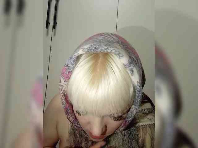 AlenkiyCvetochek webcam