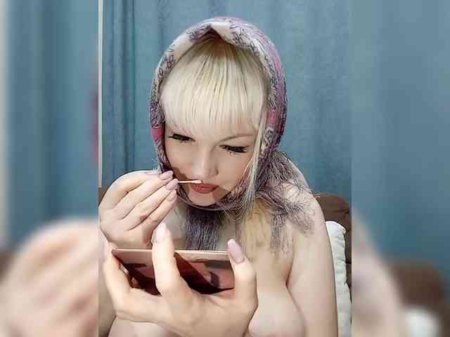 AlenkiyCvetochek webcam