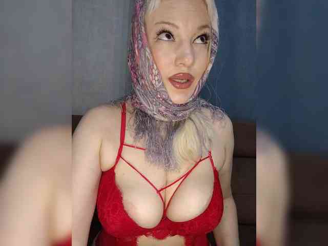 AlenkiyCvetochek webcam