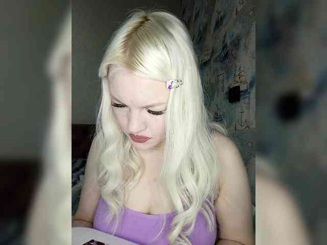 AlenkiyCvetochek webcam