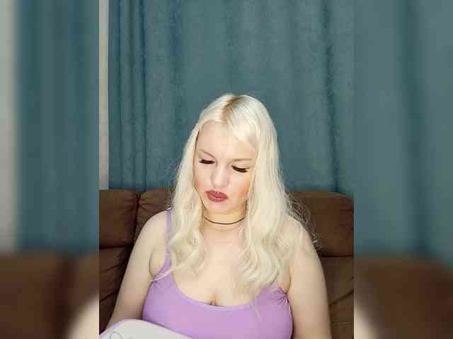 AlenkiyCvetochek webcam