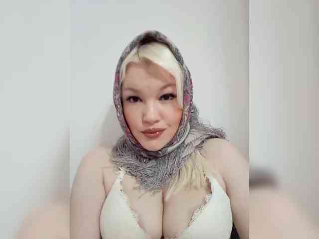 AlenkiyCvetochek webcam