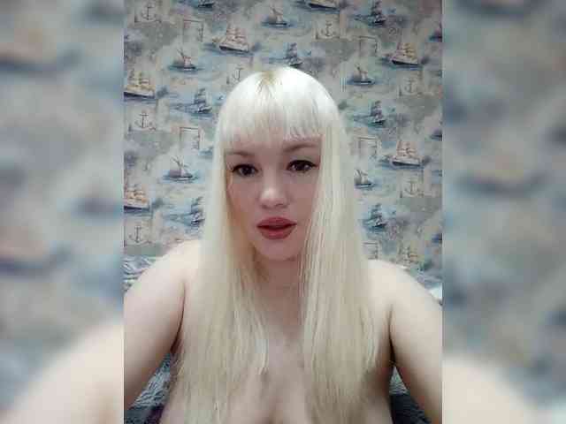 AlenkiyCvetochek webcam