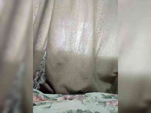 AlenkiyCvetochek webcam