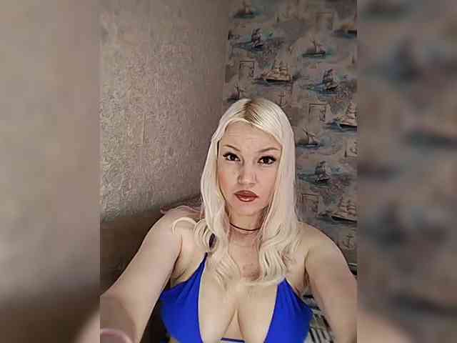 AlenkiyCvetochek webcam