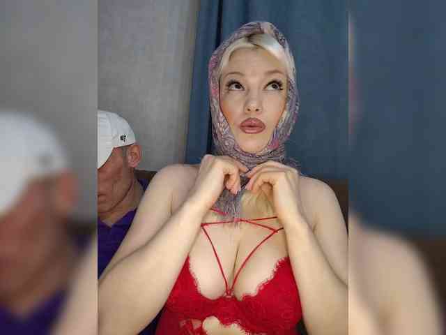 AlenkiyCvetochek webcam