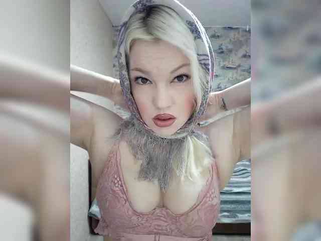 AlenkiyCvetochek webcam