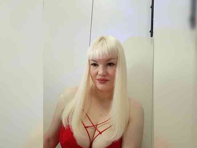 AlenkiyCvetochek webcam