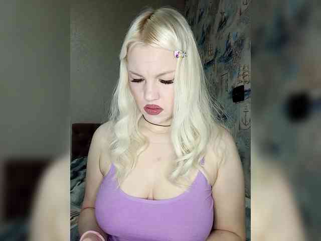 AlenkiyCvetochek webcam