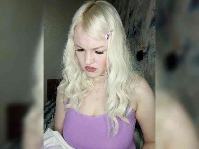 AlenkiyCvetochek webcam