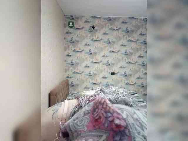 AlenkiyCvetochek webcam