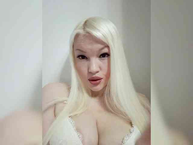 AlenkiyCvetochek webcam