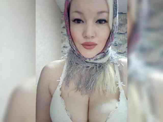 AlenkiyCvetochek webcam