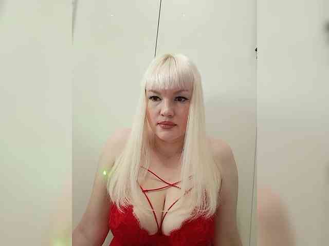 AlenkiyCvetochek webcam