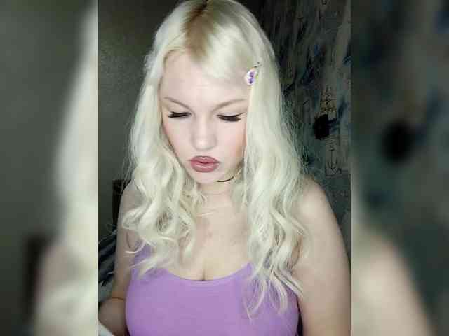 AlenkiyCvetochek webcam