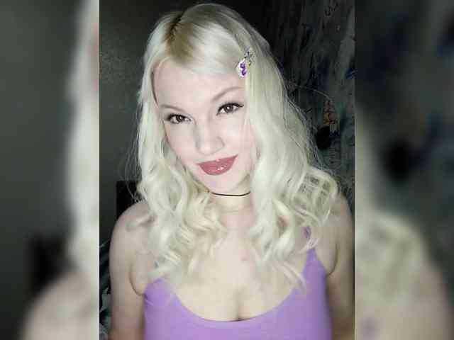 AlenkiyCvetochek webcam