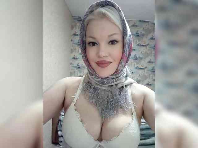 AlenkiyCvetochek webcam