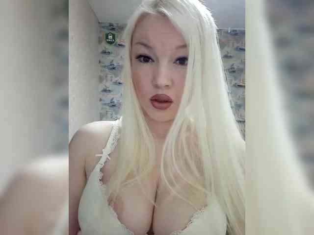 AlenkiyCvetochek webcam