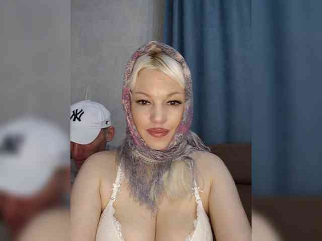 AlenkiyCvetochek webcam