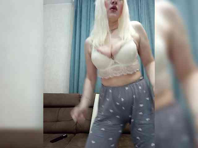 AlenkiyCvetochek webcam