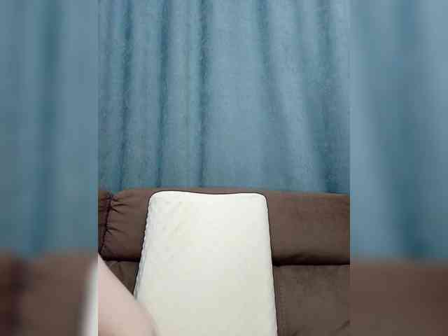 AlenkiyCvetochek webcam