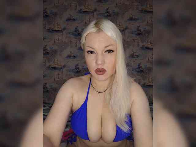 AlenkiyCvetochek webcam