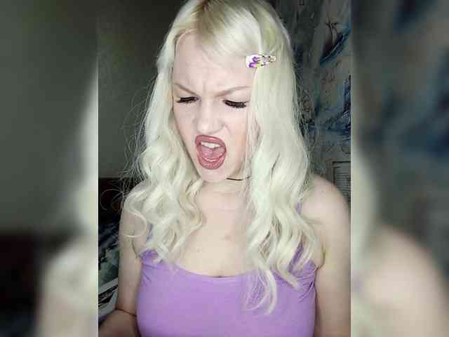 AlenkiyCvetochek webcam