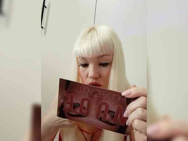 AlenkiyCvetochek webcam