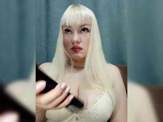 AlenkiyCvetochek webcam