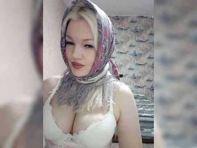 AlenkiyCvetochek webcam