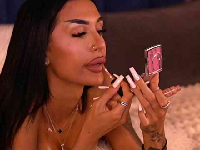 KimNatty webcam