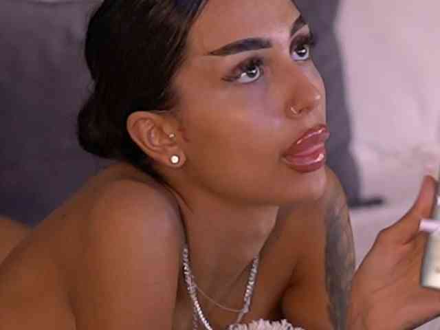 KimNatty webcam