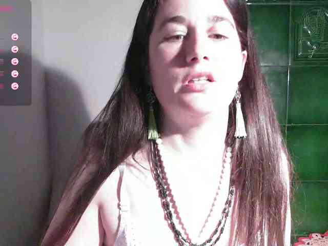 LatishaWhite webcam