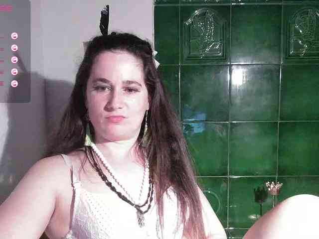 LatishaWhite webcam