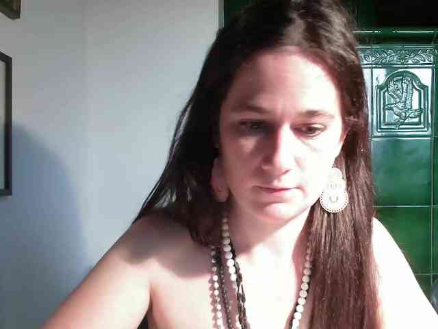 LatishaWhite webcam
