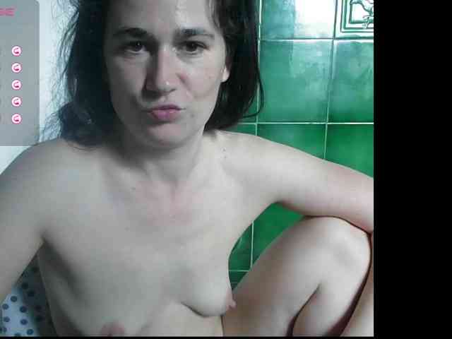 LatishaWhite webcam