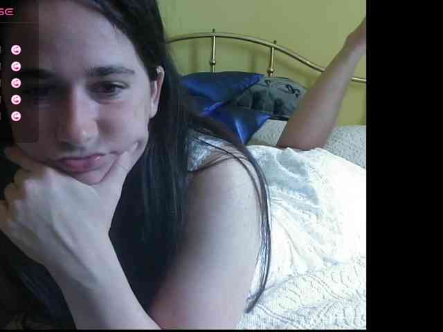 LatishaWhite webcam