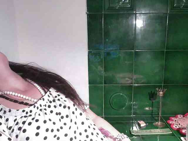 LatishaWhite webcam