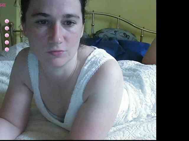 LatishaWhite webcam