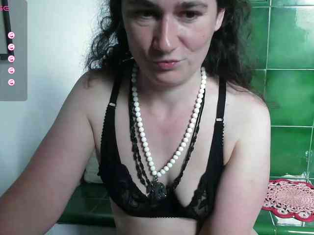 LatishaWhite webcam
